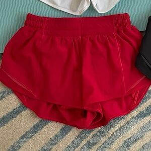 Lululemon Hotty Hot shorts